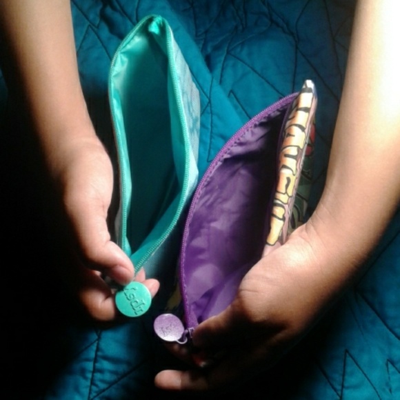 Ipsy Cosmetic 4 pack bundle - Picture 3 of 4